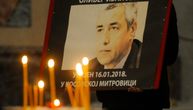 Odata počast i zapaljene sveće na mestu gde je Oliver Ivanović ubijen