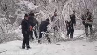 Kataklizma na jugu Srbije: Sneg okovao sela, meštani ne mogu do lekara, hiljade ljudi bez struje