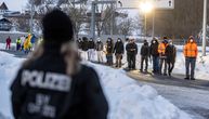 Gužve na nemačkoj granici zbog novih korona-mera: Ljudi čekaju u redu na testiranje