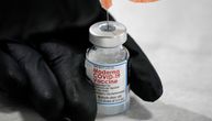 "Nijedna doza vakcine protiv korone ne sme da propadne": Doktor je poslušao i - dobio otkaz