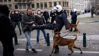 Protesti širom Evrope zbog strogih kovid mera: Hiljade ljudi na ulicama, policija hapsila učesnike