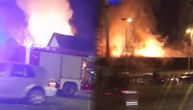 Veliki požar u Novom Sadu, gore magacini: Na terenu desetine vatrogasaca, saobraćaj blokiran