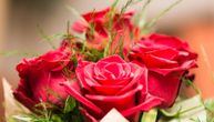 Danas se obeležava Dan zaljubljenih: Trgovci će zaraditi milijarde dolara i u 2021, posebno cvećare