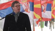 Vučić: 10.000 dinara za zdravstvene radnike koji su učestvovali u vakcinaciji