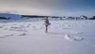 Ruska balerina na -15 odigrala "Labudovo jezero", sve oko nje je u snegu i ledu