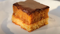 Sočan i osvežavajući kolač sa čokoladom i pomorandžom: Popularni recept za izdašnu poslasticu