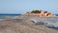 Kako sada izgledaju Srbima omiljene plaže u Grčkoj: Oseka kakva se ne pamti, zašto more "nestaje"?
