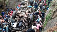Autobus sleteo u provaliju u Šri Lanki: Poginulo 14 osoba, najmanje 30 povređeno