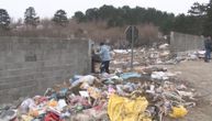 Ekološka bomba kod Sjenice: Ljudi blokirali ulaz, ne mogu da žive od smeća, smrada i pasa lutalica