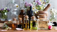 10 esencijalnih ulja za vrhunsku negu kože: Ublažite bore, ekcem i psorijazu