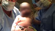 Pokazala slike svog novorođenčeta i sve šokirala: Težak je 6,35 kg, nosi odeću za bebe od 9 meseci