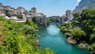 U Mostaru tropske vrućine: Izmereno čak 41 stepen, mnogi pohitali da se rashlade u Neretvi