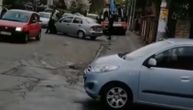 Beograđanin pokušao da izbegne kaznu, pa provozao i policajca na haubi: Nije mu upalio