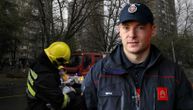 Najlepši ishod požara na Novom Beogradu: Vatrogasac Stefan postaje kum malom Vuku, kojeg je spasio
