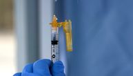 Doktorka vakcinisala više osoba istim špricom u Austriji: Pogođeno do 60 ljudi, moraju na testiranja