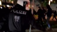 Novi sukobi na ulicama Beča: Demonstranti gađali policajce flašama, oni uzvratili biber sprejem