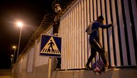 Preskaču ogradu i pretrčavaju granicu: Litvanija proglasila vanrednu situaciju zbog migranata