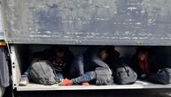 Turčin krijumčario 40 migranata u boksu za palete: Kamiondžija za prevoz u Austriju uzimao bogatstvo
