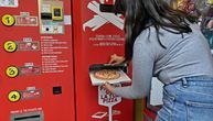 U Rimu postavljen automat koji sprema picu za 3 minuta, Italijani van sebe: Ovo je bogohuljenje