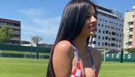 Najvrelija hrvatska navijačica provocira u bikiniju sa šahovnicom, a tek prizor kad je okrenula leđa