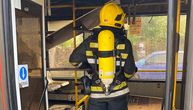 Zapalio se autobus na putu Kragujevac - Rača: Požar u potpunosti uništio vozilo