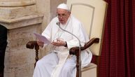 Papa: Ljudi koji su ravnodušni prema siromašnima vređaju Boga