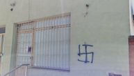 U centru Pule osvanuli grafiti sa kukastim krstom i natpisom "Za dom spremni"