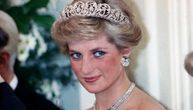 Pre 25 godina napustila nas je "kraljica srca": Ledi Di je u ovim izdanjima ostavila dubok trag u svetu mode
