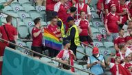 UEFA pokrenula istragu zbog "napada" redara na navijača sa LGBT zastavom