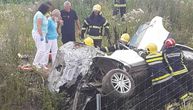 Photos of horrible accident near Lajkovac that killed a doctor: Car smashed after swerving off road