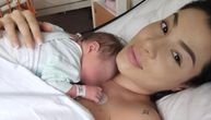 Porodila se Mia Borisavljević! Tek rođenu ćerkicu prigrlila na grudi i otkrila moćno ime devojčice