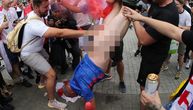 Navijači Engleske poludeli pred finale EP, stavljali baklju u anus tokom žurke na ulici