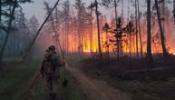 U Sibiru besni više od 220 šumskih požara: Vatru gase helikopteri i više od 2.000 ljudi