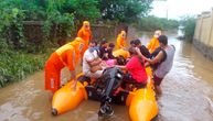 U poplavama i klizištima u Indiji 10 ljudi poginulo, 18 nestalo
