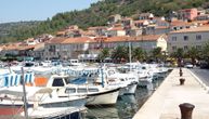Pogled na kursnu listu šokirao turiste: Evo koliko nude za 1 evro na popularnom jadranskom ostrvu