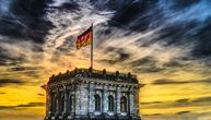 Svaki Nemac je zbog korone dužan više od 26.000 evra: Raste i strah od inflacije
