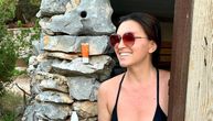 Nina Badrić u kupaćem, bez trunke šminke i Fotošopa oduševila žene: "Hvala što nas ohrabruješ"