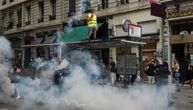 Oštri sukobi policije i građana na ulicama Pariza zbog kovid propusnica: Na ljude bačen suzavac