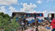 U sudaru autobusa i kamiona na Maliju poginulo 37 osoba: Od siline udara vozilo se skoro prepolovio