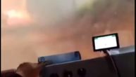 Stravični prizori iz Grčke: Vozilom uleće u požar, putnici spasavaju živu glavu dok vatra sve guta