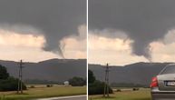 Tornado pogodio selo u Slovačkoj: Za minut odneo krovove sa kuća i srušio stabla