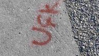 Na dan kada je u Goraždevcu prolivena krv nevine dece osvanuli crveni UČK grafiti u Gračanici
