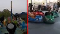 Talibani snimljeni kako luduju u luna parku: Naoružani se sudaraju autićima