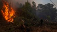 U protekla 24 sata u Grčkoj ugašeno 46 šumskih požara: Jedan stišavalo više od 50 vatrogasaca