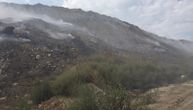 Nastavljeno dogašavanje požara na deponiji u Vinči, smanjena količina dima