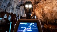 Robot poliglota sprovodi posetioce u grčkoj pećini: Persefona govori 33 jezika