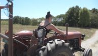 Saška (16) vozi traktor i obrađuje njive: Nijednog posla se ne stidim, selo ne bih menjala za grad
