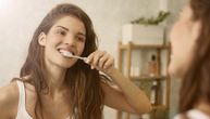 Večita dilema - da li ispirati pastu posle pranja zuba? Stručnjak za Telegraf otkriva šta je pravilno