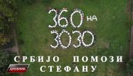 Emotivna poruka za pomoć Stefanu, koji boluje od leukemije: Prijatelji telima ispisali "360 na 3030"