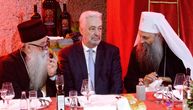 Fotografije svečanog ručka: Za stolom patrijarh, mitropolit Joanikije, Krivokapić i srpski ministar